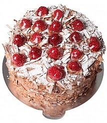 Butik Üretim 6–9 Kişilik Çikolatalı Frambuazlı Yaş Pasta