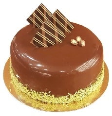 Taze Üretilmiş 6–9 Kişilik Çikolatalı Yaş Pasta